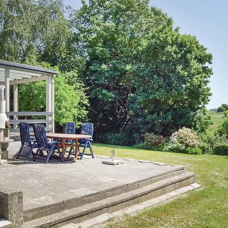 Three-bedroom Holiday In Casa vacanze Nordenbro Vesteregn