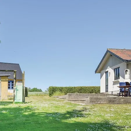 Casa vacanze Three-bedroom Holiday In