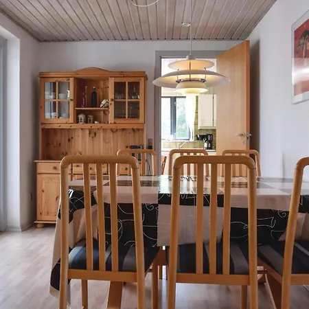 Three-bedroom Holiday In